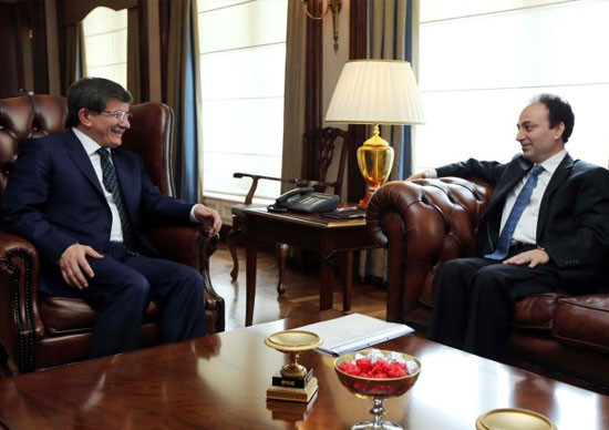 Davutoğlu'ndan Baydemir'e sıcak karşılama - Resim: 3