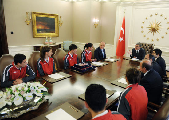 Abdullah Gül'e anlamlı hediye - Resim: 4