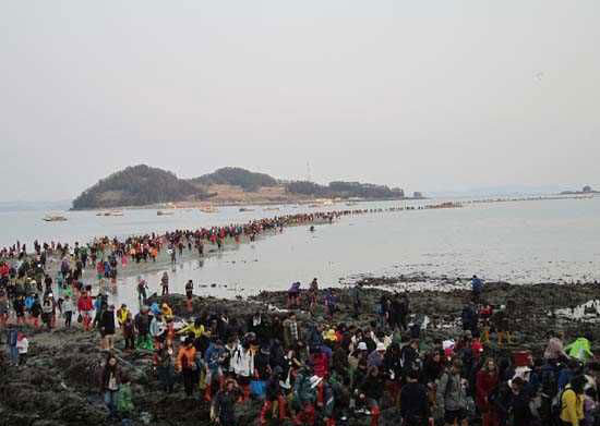 Deniz ikiye bölündü - Resim: 2