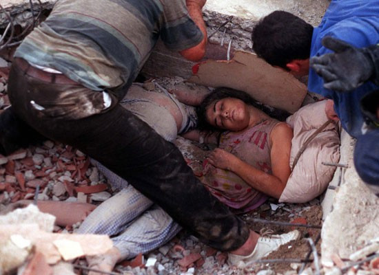 Depremin sembol kızı şimdi ne yapıyor? - Resim: 1