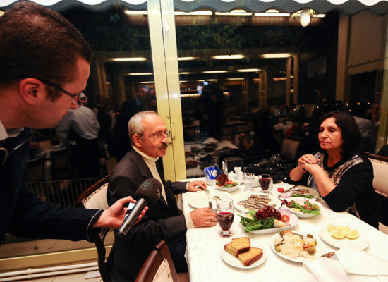 Kılıçdaroğlu balıkçıda stres attı - Resim: 4