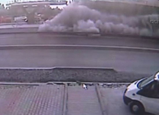 Metrobüs yolu çöktü! - Resim: 2