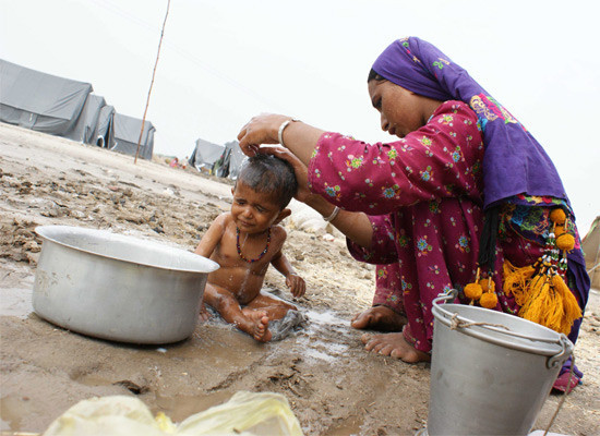 Pakistan ağlıyor - Resim: 3