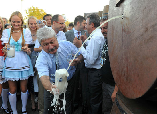 CHP'li başkan festivalde coştu - Resim: 1
