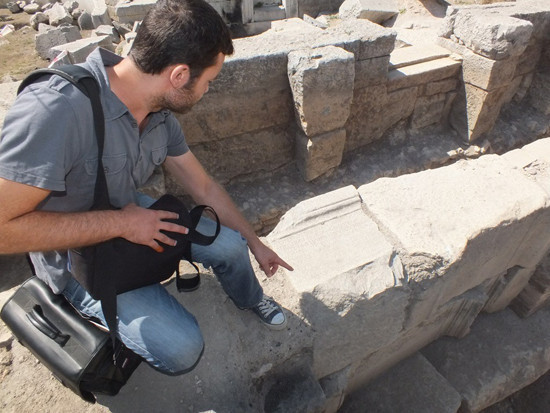 Kazılarda kitabe ve bilet bulundu - Resim: 1