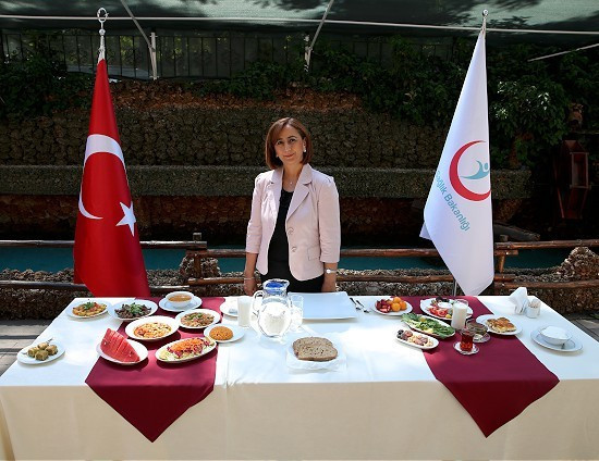 Sağlık Bakanlığından örnek ramazan sofrası - Resim: 2