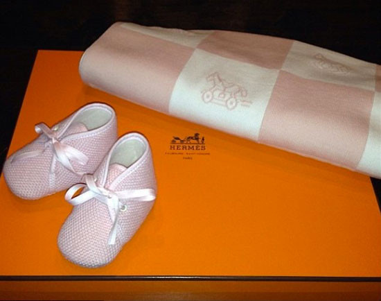 Kim Kardashian'ın bebeğine hediye yağdı! - Resim: 4