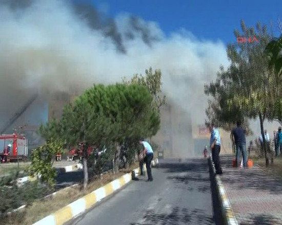Kartal'daki yangından ilk görüntüler! - Resim: 2
