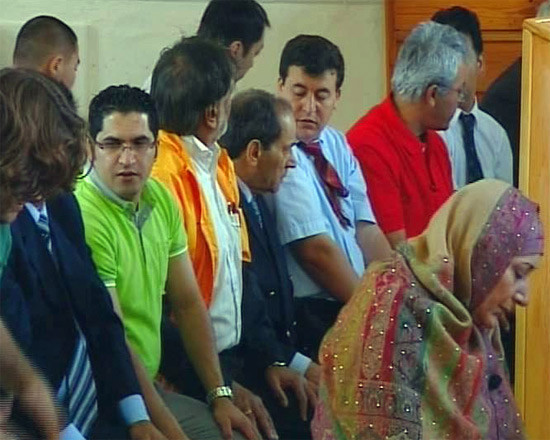 İşte cuma kıldıran kadın imam - Resim: 4