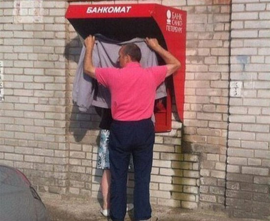 Bu kadın ne yapıyor böyle sebebi ise görenleri hayrete düşürdü - Resim: 2