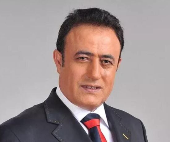 Nuri Sesigüzel'in cenazesinde neye uğradığını şaşırdı! Mahmut Tuncer: Yüzsüz müsün! - Resim: 3