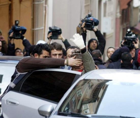 Ergenekon gazetecileri vurdu! - Resim: 3