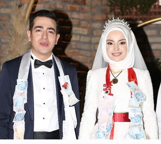 1 ay önce evlenmişlerdi! Aileler farklı, kaderleri bir: Deprem - Resim: 1