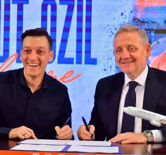 Mesut Özil'in eşi Amine Gülşe'nin yaptığı o paylaşım büyük dikkat çekti! - Resim: 3