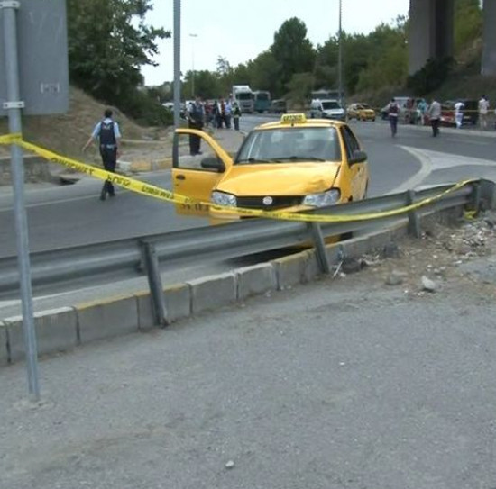 İstanbul'da polise silahlı saldırı - Resim: 4
