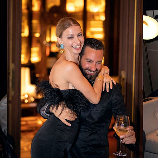 Tuba Ünsal Barselona'da partideyken Mirgün Cabas ise... - Resim: 2