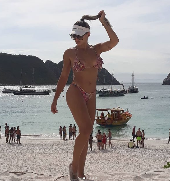 Kadın dövüşçü mastürbasyon yapan tacizciyi tekme tokat dövdü - Resim: 4