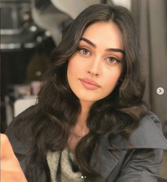 Show TV Ramo yıldızı Esra Bilgiç oyunculuğu bırakıyor mu avukatlığa hazırlanıyor - Resim: 1