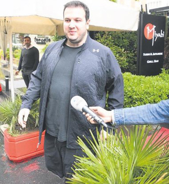 Şahan Gökbakar Cem Yılmaz rekabeti kulvar değiştirdi! - Resim: 1