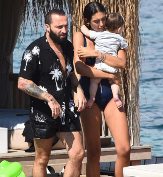 Popçu Berkay minik kızı 'Arya' ile tatilin keyfini sürüyor - Resim: 3