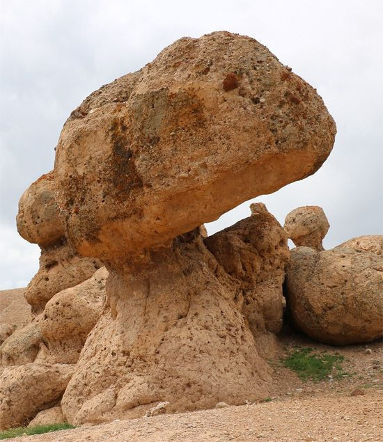 Tuhaf doğa olayı! Köylüler taş kesilmiş insanlar olduğunu söylüyor - Resim: 2