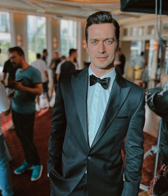 Camdaki Kız'ın Sedat'ı Feyyaz Şerifoğlu sır gibi sakladığı sevgilisine aşkını ilan etti! Kim olduğunu görenler şaştı kaldı... - Resim: 2