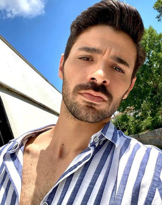 Sinem Ünsal, Halit Özgür ile ilişkisini itiraf etti! Sosyal medyayı sallayan açıklama! - Resim: 3