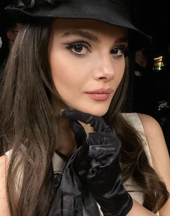 Sinem Ünsal, Halit Özgür ile ilişkisini itiraf etti! Sosyal medyayı sallayan açıklama! - Resim: 2