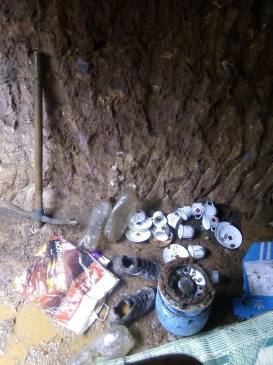 PKK mağarasından çıktı! Askerler şaşırdı kaldı - Resim: 2