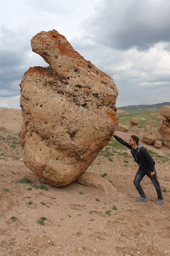 Tuhaf doğa olayı! Köylüler taş kesilmiş insanlar olduğunu söylüyor - Resim: 4