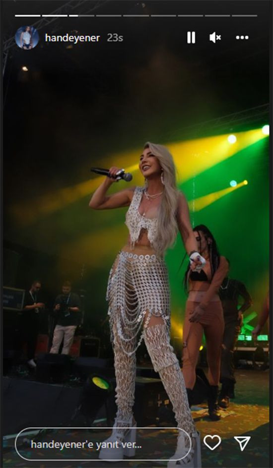 Hande Yener, akşam 10'dan sonraki ses yasağını takmadı! Multi Summer Festival'inde çıplak sesiyle gurbetçileri coşturdu... - Resim: 4