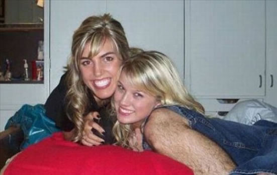 Hiç bir şey gördüğünüz gibi değil - Resim: 1