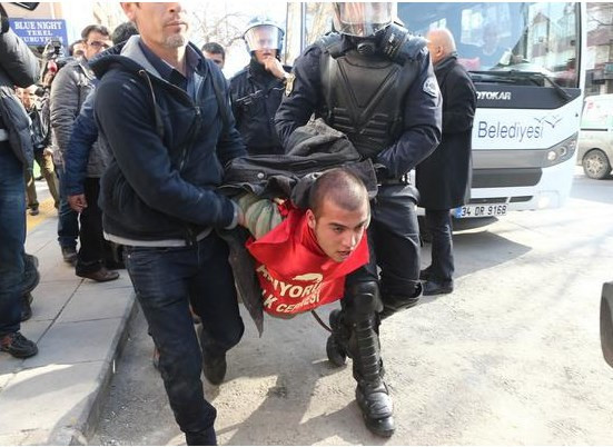  Berkin Elvan protestosuna sert müdahale - Resim: 3