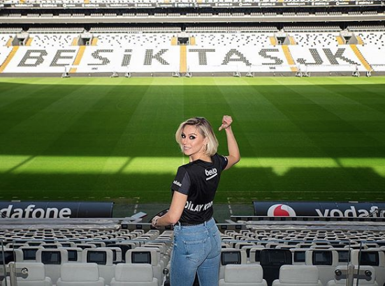 Ünlü sunucu fanatik çıktı! - Resim: 4