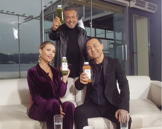 Serdar Ortaç ve Chloe Loughnan boşanıyor! Kürtaj iddiası da olay olmuştu - Resim: 2