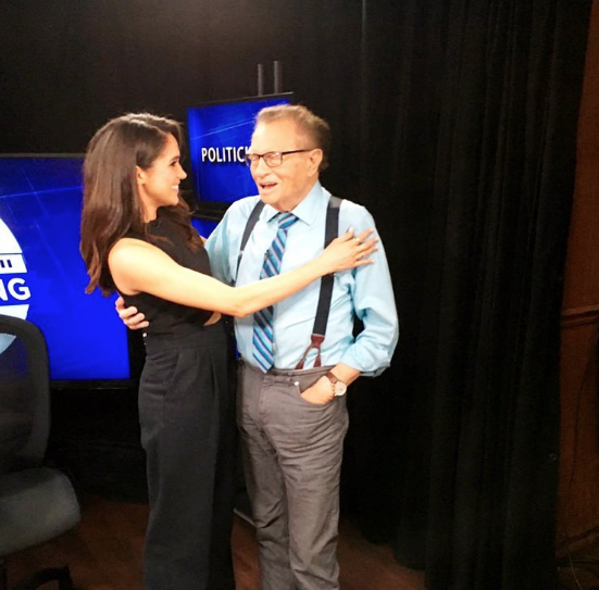 Sarayın yeni gelini Meghan Markle Kraliçe bu işe sıcak bakmıyor - Resim: 2