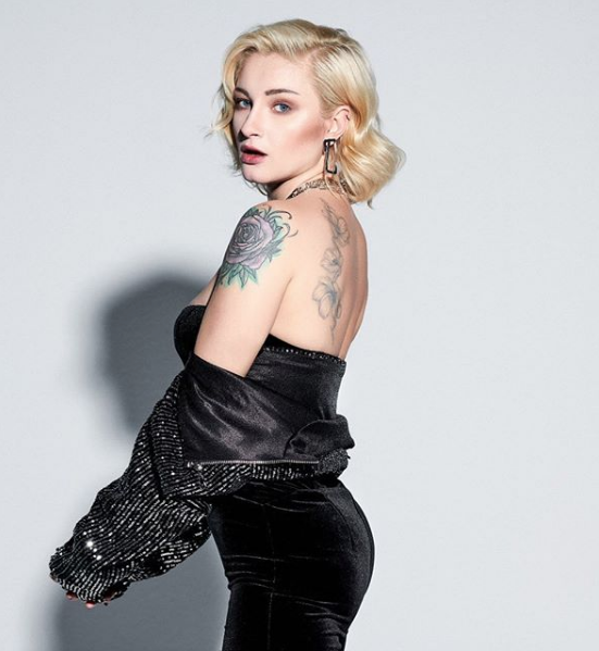 Güliz Ayla'yı striptiz sorusu çıldırttı takipçisine tepkisi sert oldu - Resim: 1