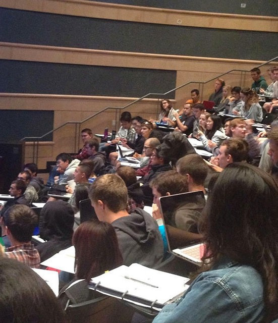 Fotoğraftaki ayrıntıya dikkat! Çok şaşıracaksınız - Resim: 1