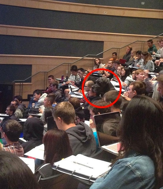 Fotoğraftaki ayrıntıya dikkat! Çok şaşıracaksınız - Resim: 2