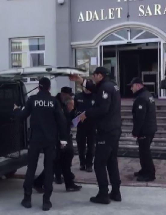 İzmir'de eski eşinin boğazını kesti verdiği ifadeye gözler inanamadı - Resim: 0