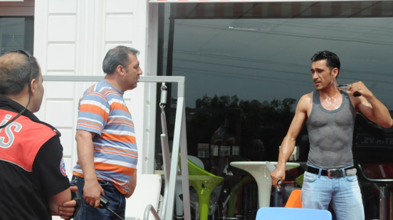 Tam teçhizatlı intihar girişimi - Resim: 2