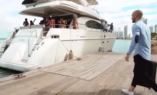 Bu nasıl olay! Cinsel ilişki vapurundan sonra bir de adasını yaptılar - Resim: 1