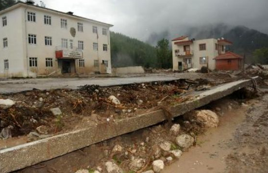 İşte selden arda kalan manzara - Resim: 3