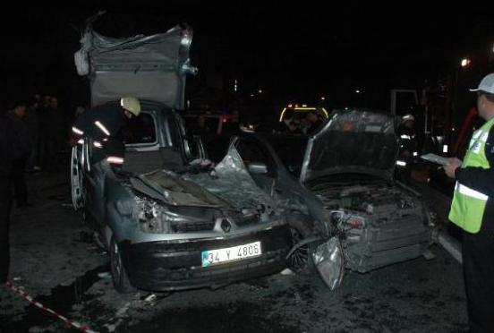 İstanbul'da akılalmaz kaza! - Resim: 2