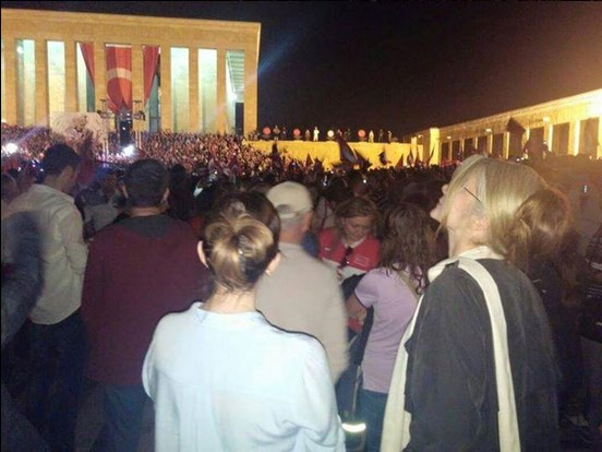 Binlerce kişi Anıtkabir'de  - Resim: 3