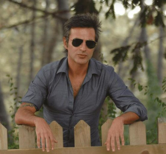 Teoman'ın yaptığına bakın! Sahneye atılan kondomu şişirip seyirciye fırlattı - Resim: 3