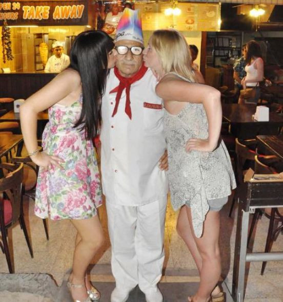 Tursitlerin gece çılgınlığı denizde bitti - Resim: 1