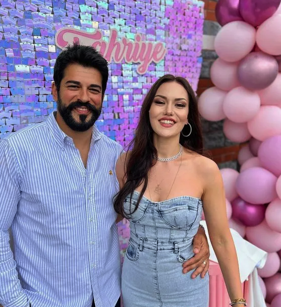 Boşanma iddiaları vardı! Fahriye Evcen'in küçük oğluyla pozu sosyal medyayı salladı - Resim: 4