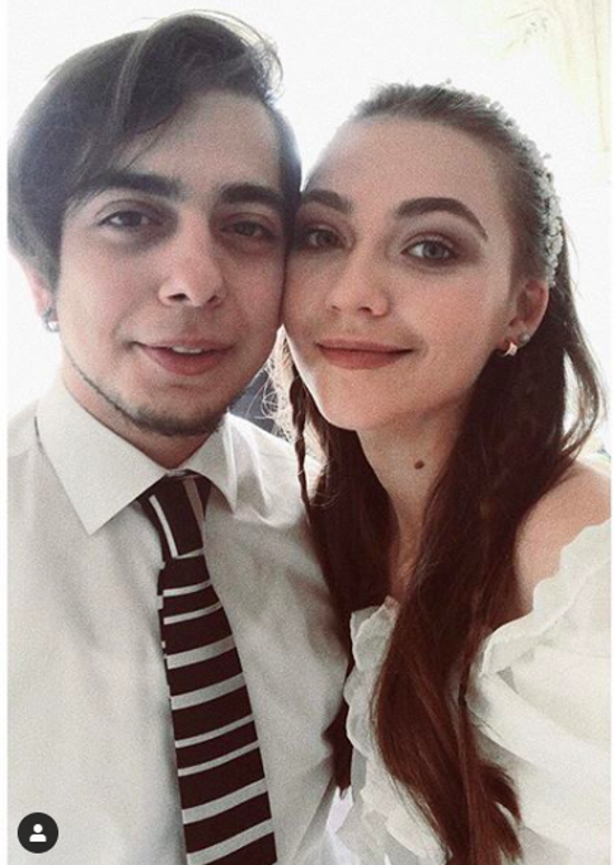 Miray Akay kaç yaşında Miray Akay'ın nişanlısı Atilla Doğukan Türkyılmaz kimdir? - Resim: 1