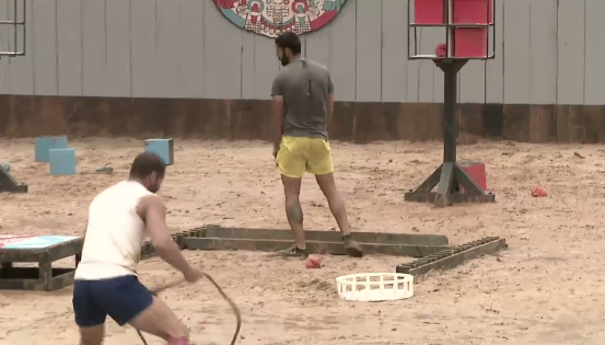 Survivor'da tansiyon yükseldi! "O halatı senin..." - Resim: 3